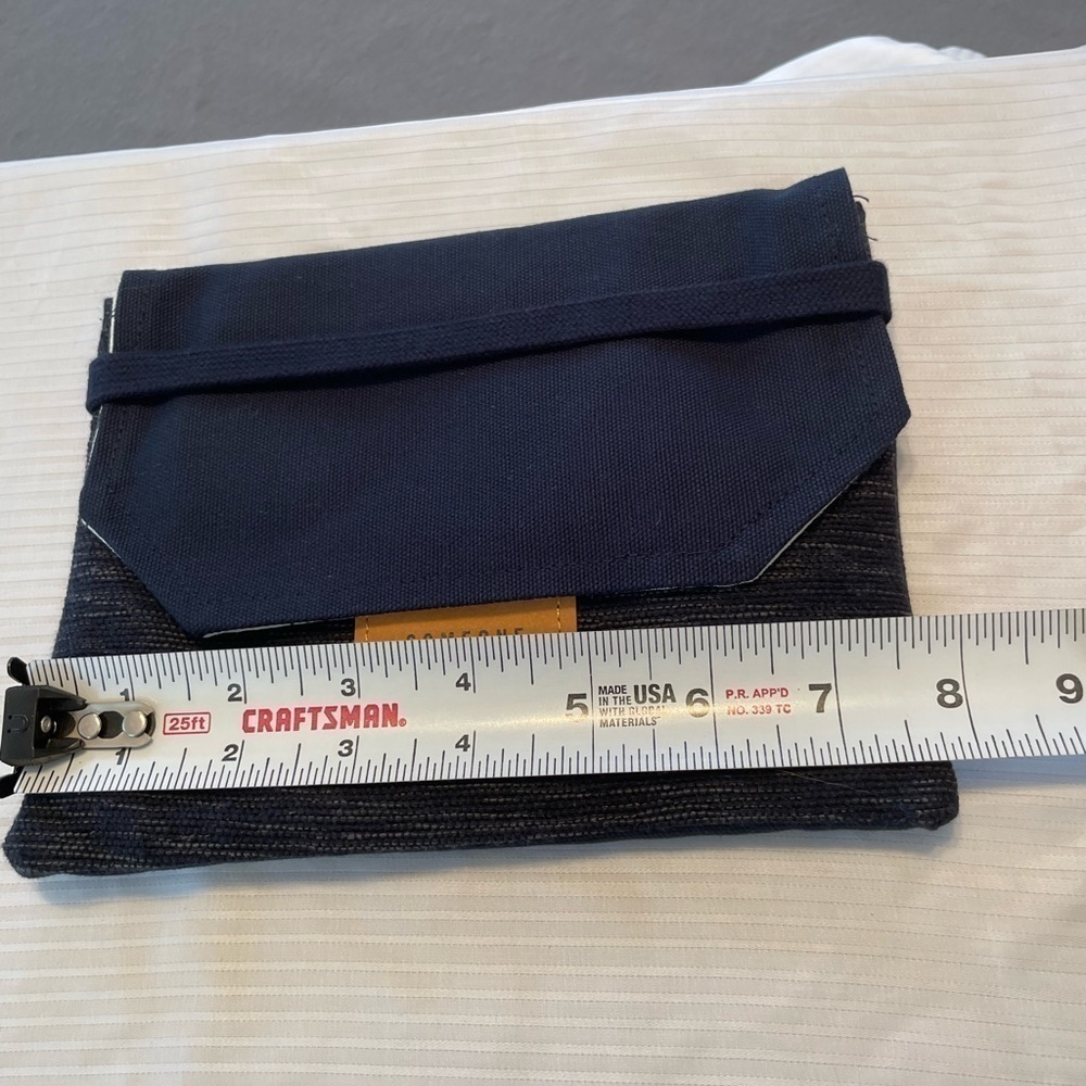 Delta One Someone Somewhere Toiletry kit. New, fresh, unused from Sept 2023. NWT - Picture 10 of 10